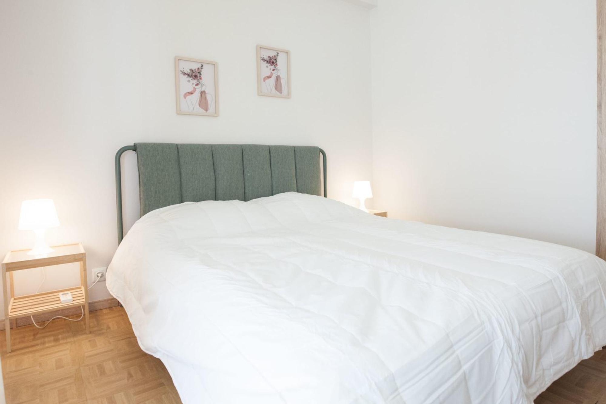Modern 1 Bd Balcony Apt Near Metro In Kato Patisia アテネ エクステリア 写真